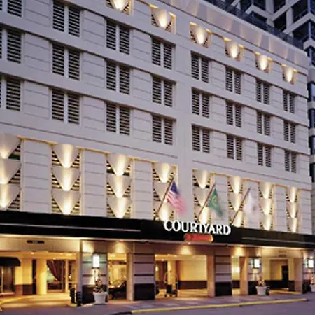 Courtyard By Marriott Downtown/river North Chicago
