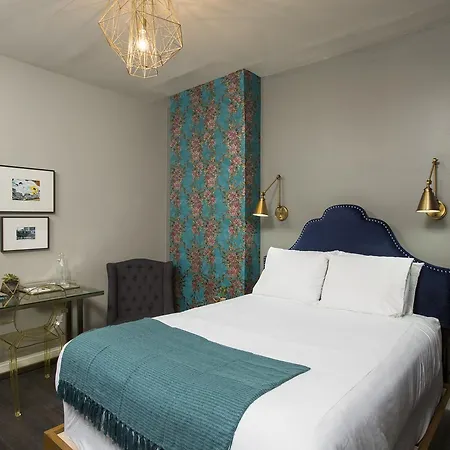Wicker Park Bed & Breakfast Chicago