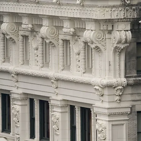 Hampton Majestic Theatre District Hotel