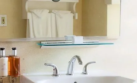 City Suites Hotel 3* Chicago