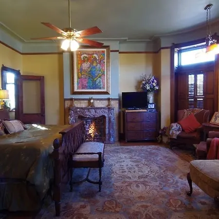 Welcome Manor Bed & Breakfast