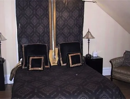 The Toscana Hotel 2*
