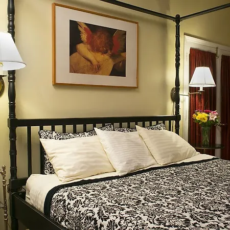 Wicker Park Bed & Breakfast