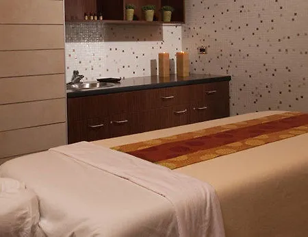 Aparthotel Corporate Suites Network - 555 W. Madison Chicago