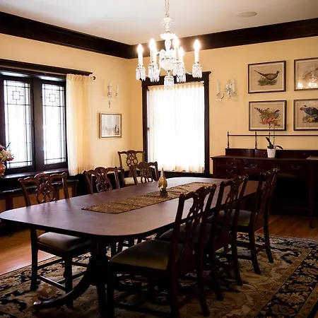 Bed & Breakfast Lang House B&B - Chicago Chicago