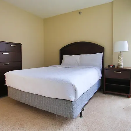 215 West Washington Apartment