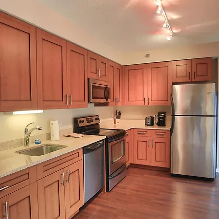 Apartment 215 West Washington