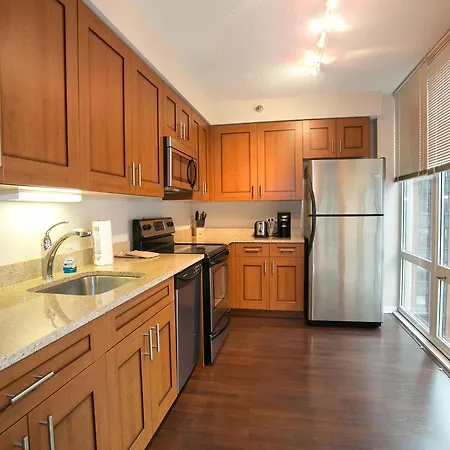 215 West Washington Apartment