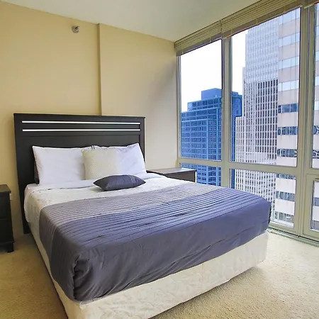 Apartment 215 West Washington Chicago