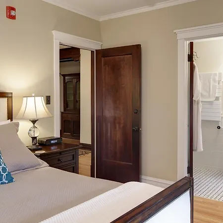 Bed & Breakfast Lang House B&B - Chicago 4*