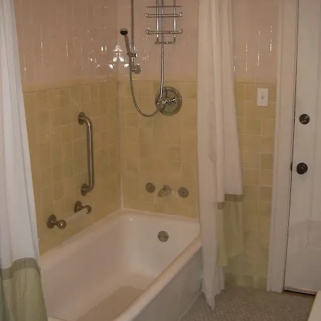 Lang House B&B - Chicago Bed & Breakfast 4*