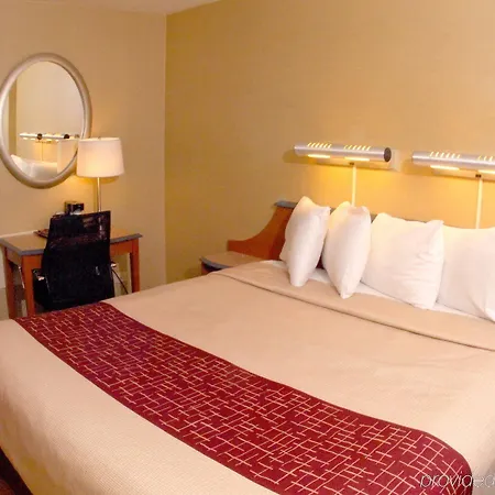 Hotel Saint Clair - Magnificent Mile 4*