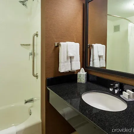 Hotel Fairfield And Downtown-river North 3*