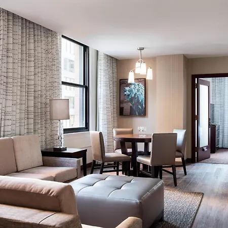 By Marriott Downtown/loop