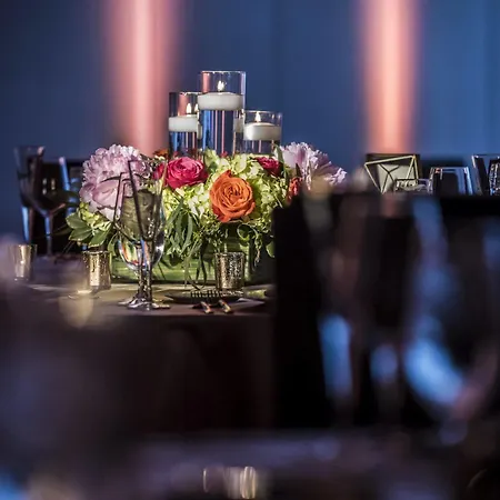 Hotel Londonhouse Chicago, Curio Collection By Hilton