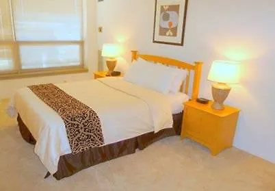 Aparthotel Corporate Suites Network - 555 W. Madison Chicago