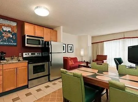 By Marriott Downtown/river North Chicago