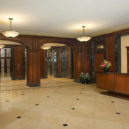 By Marriott Downtown/loop 3* Chicago