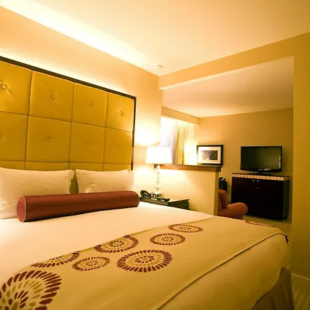 Millennium Knickerbocker Hotel 4*