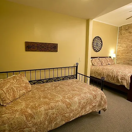 Bed & Breakfast Wicker Park 3*
