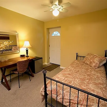 Bed & Breakfast Wicker Park 3*