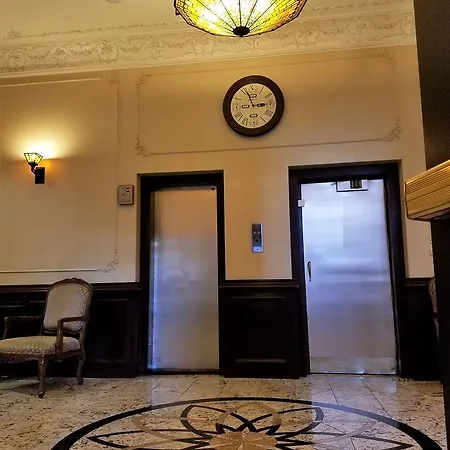 Dewitt And 3* Chicago