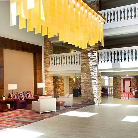 Embassy By Hilton Downtown Magnificent Mile 4*