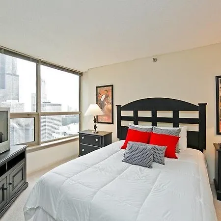 Corporate Suites Network - 555 W. Madison Aparthotel 3*