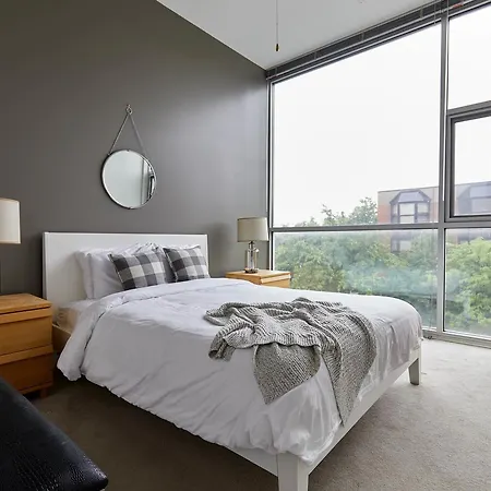 Aparthotel Sonder — Wrightwood Park Chicago