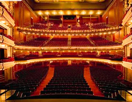 Hampton Majestic Theatre District 3*