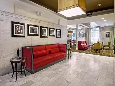 Hotel Hampton Majestic Theatre District Chicago