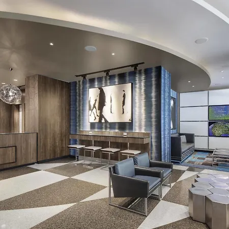 Fairfield And Downtown/ Magnificent Mile 3*