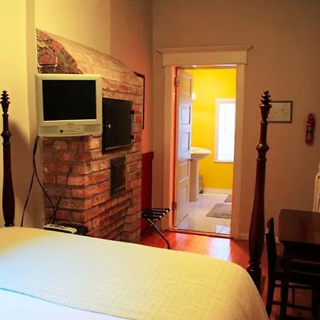 Old Bed & Breakfast Chicago