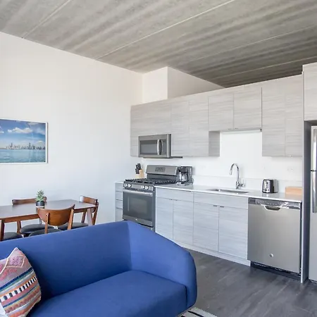 Sonder — The Western 4* Chicago
