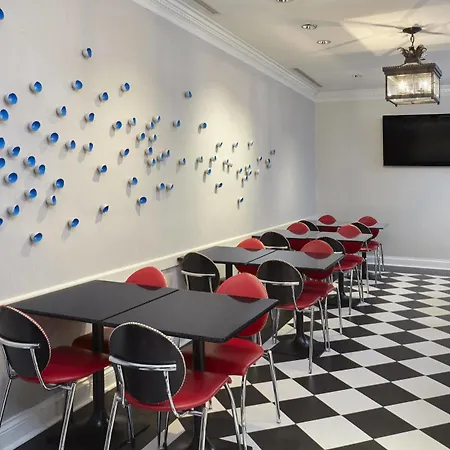 Express - Magnificent Mile By Ihg Hotel Chicago