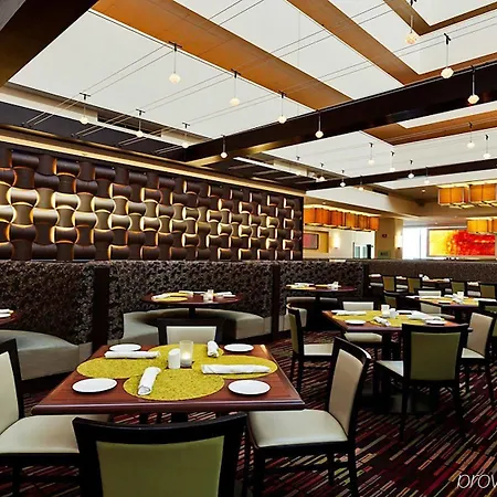Mart Plaza River North, An Ihg Hotel 4*