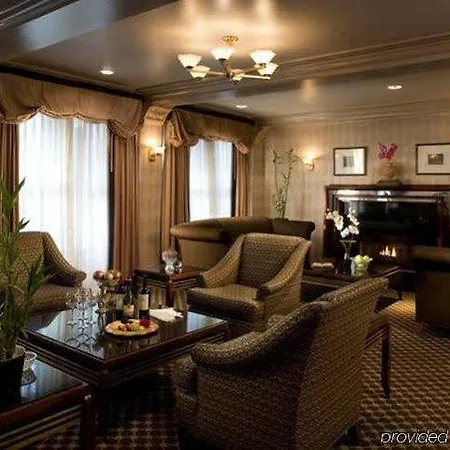 Hotel City Suites Hotel 3*