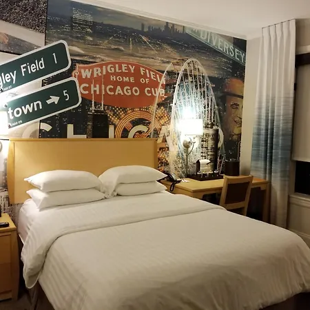 Hotel Versey Lincoln Park 3*