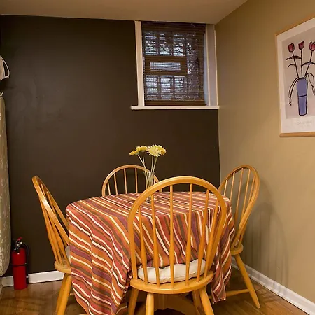 Wicker Park Bed & Breakfast Chicago