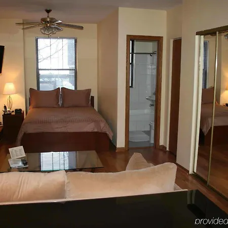 Hotel Dewitt And Chicago