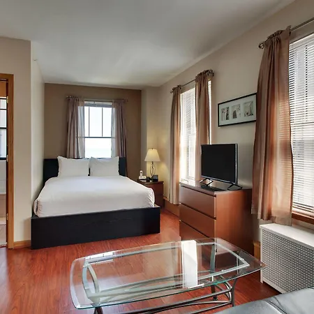 Hotel Dewitt And Chicago