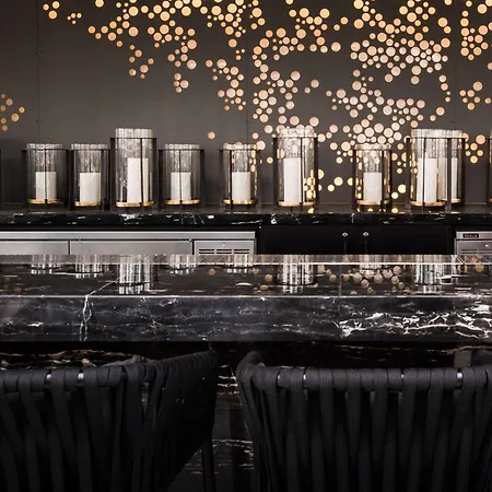 Hotel Londonhouse Chicago, Curio Collection By Hilton