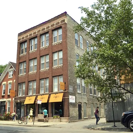 Urban Hostel *