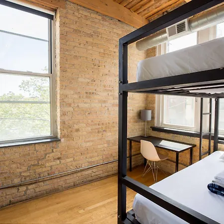 Urban Hostel *