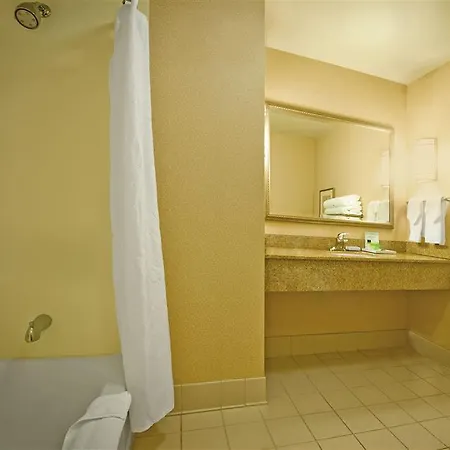Ac Downtown Hotel