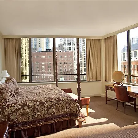 Hotel Selina Chicago