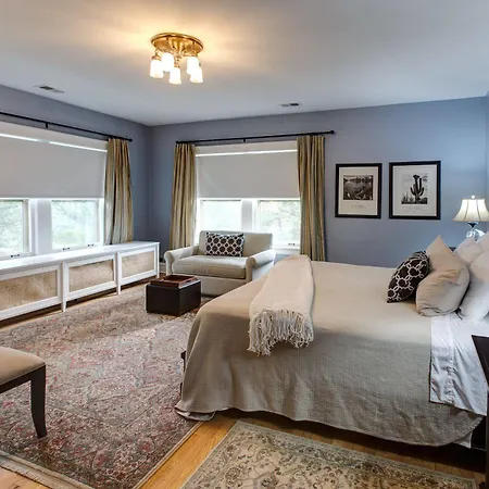 Lang House B&B - Chicago Bed & Breakfast 4*
