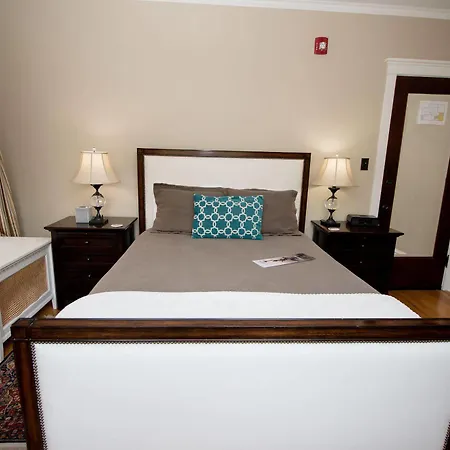 Lang House B&B - Chicago Bed & Breakfast 4*