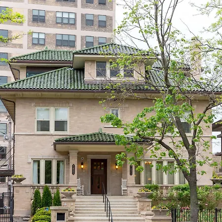 Bed & Breakfast Lang House B&B - Chicago