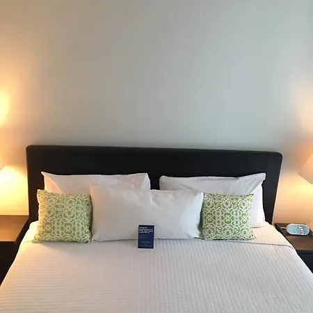 Corporate Suites Network 845 N State Apartment *